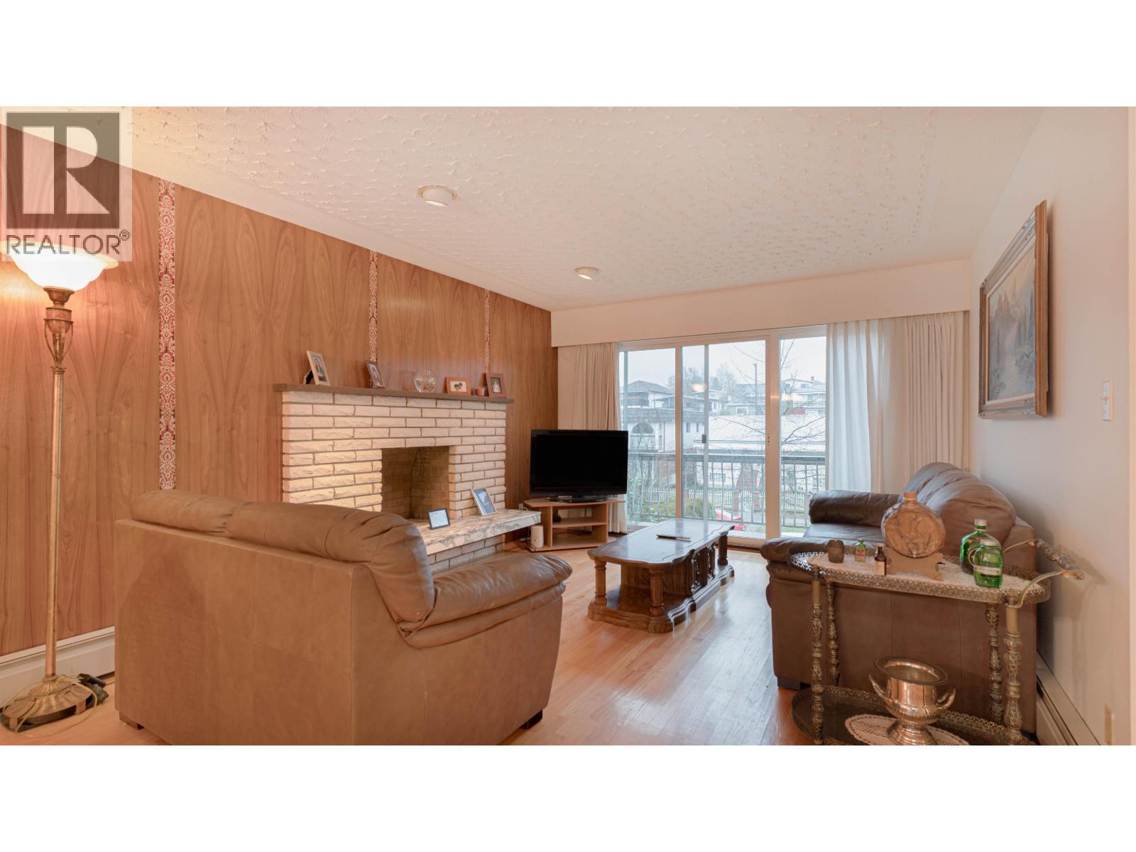 2628 E 8th Avenue, Vancouver, British Columbia  V5M 1W5 - Photo 11 - R3077300