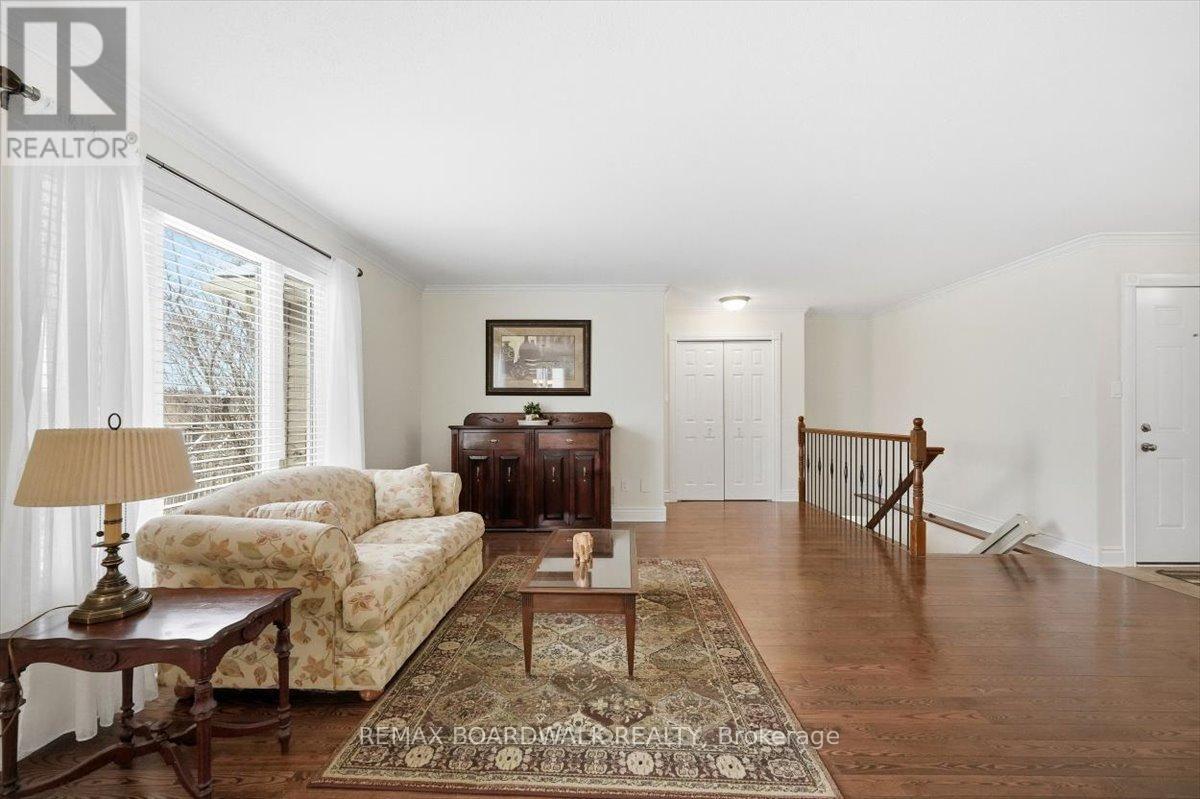 110 Templeton Court, North Grenville, Ontario  K0G 1J0 - Photo 6 - X12693874