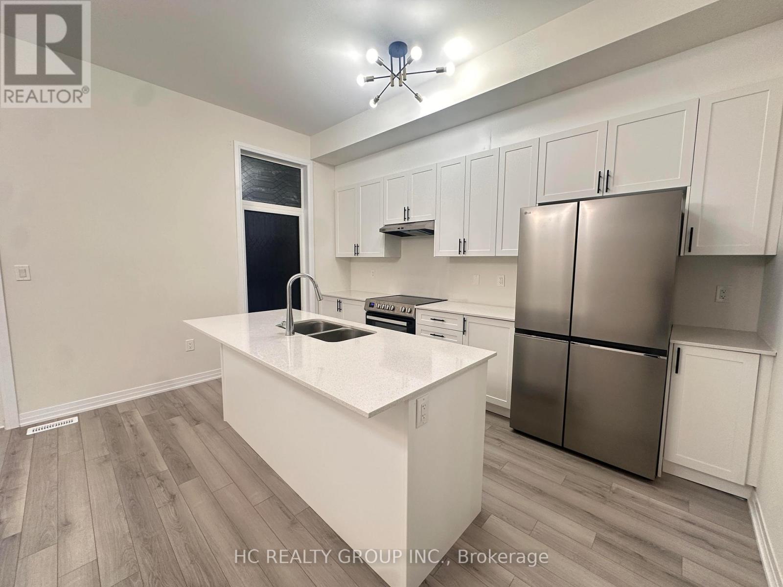 34 Millman Lane, Richmond Hill, Ontario  L4S 0P9 - Photo 3 - N12690082