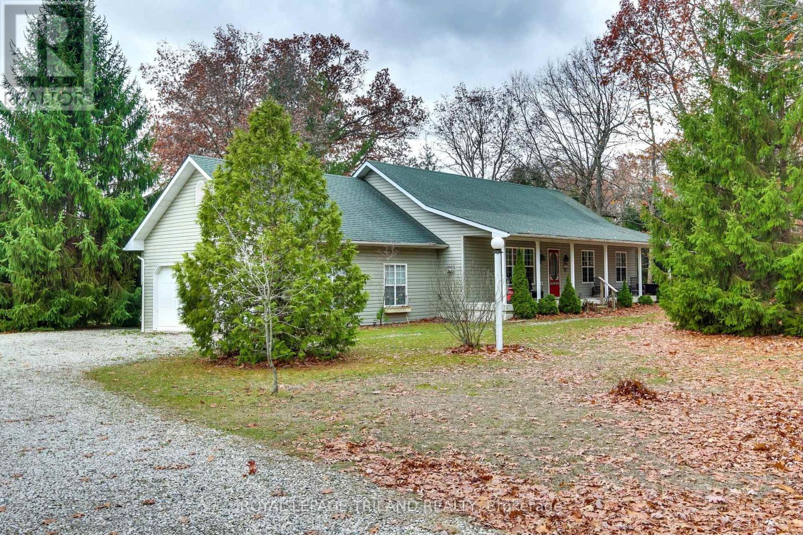 9909 NORTHVILLE CRESCENT, Lambton Shores, Ontario