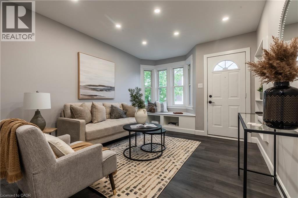 164 London Street N, Hamilton, Ontario  L8H 4B8 - Photo 8 - 40789728