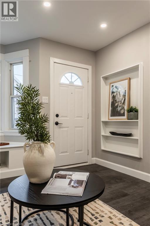 164 London Street N, Hamilton, Ontario  L8H 4B8 - Photo 10 - 40789728