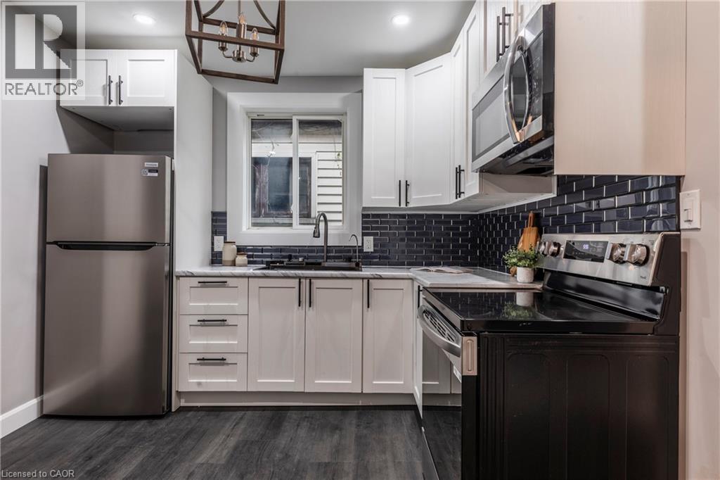 164 London Street N, Hamilton, Ontario  L8H 4B8 - Photo 26 - 40789728