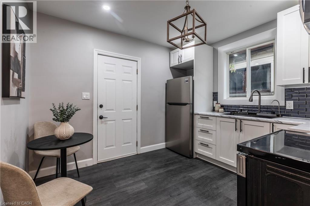 164 London Street N, Hamilton, Ontario  L8H 4B8 - Photo 27 - 40789728