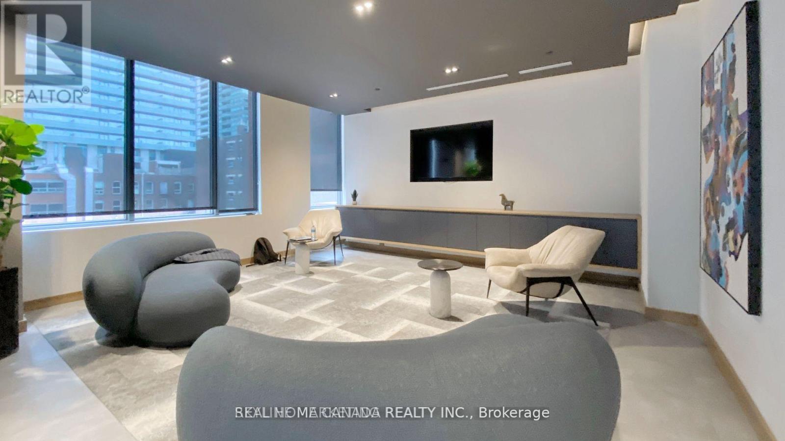 1803 - 108 Peter Street, Toronto (Waterfront Communities), Ontario  M5V 0W2 - Photo 17 - C12693884