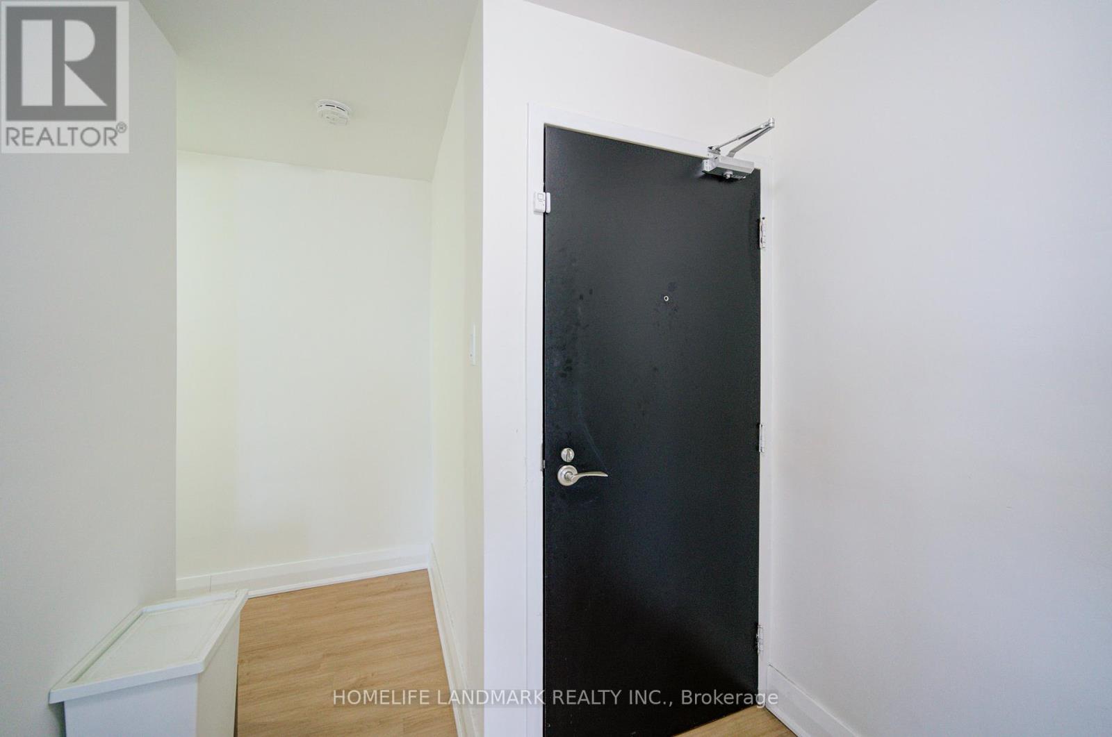 1006 - 2721 Victoria Park Avenue, Toronto (L'amoreaux), Ontario  M1T 3N6 - Photo 7 - E12693876