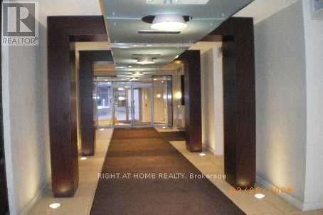 2310 - 38 Lee Centre Drive, Toronto (Woburn), Ontario  M1H 3J7 - Photo 5 - E12693890