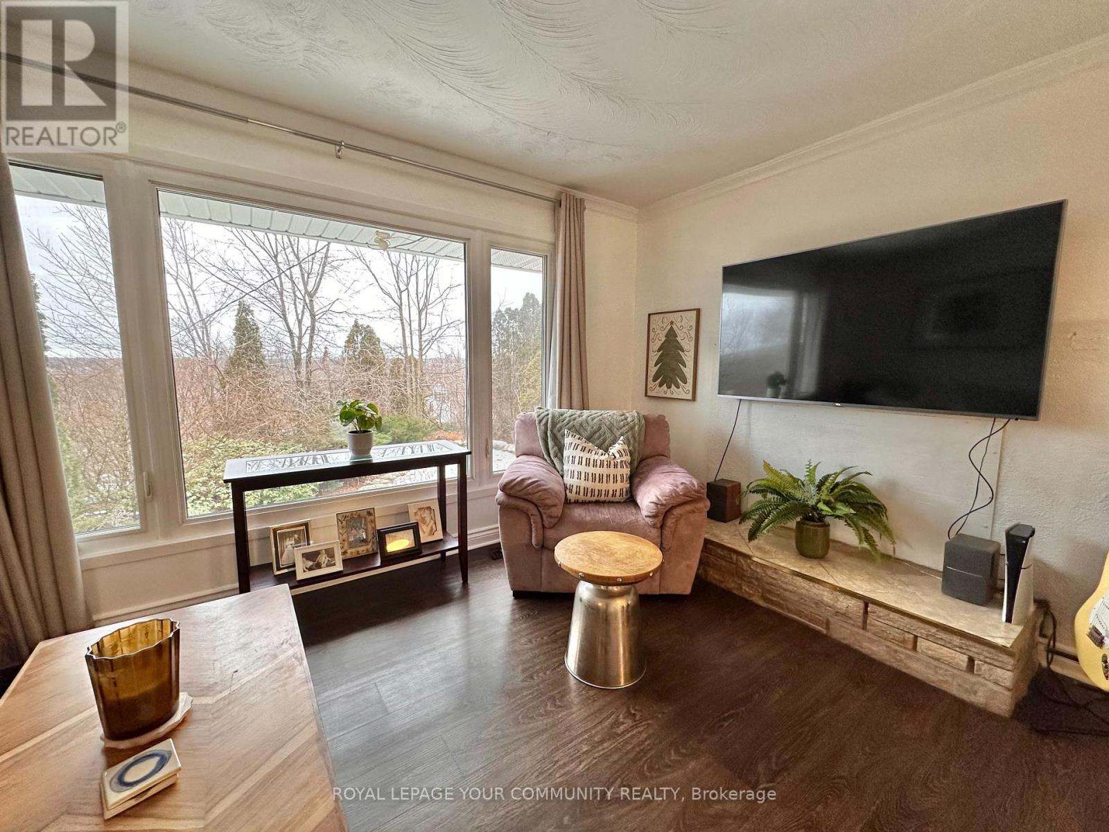 147 Grandview Street S, Oshawa, Ontario  L1H 7C6 - Photo 8 - E12693894