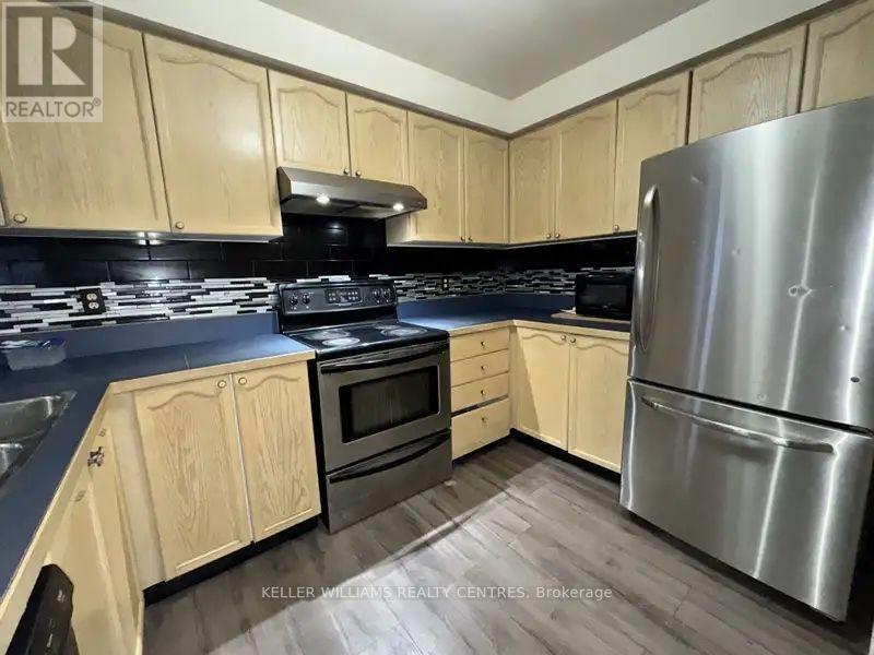 Upper - 51 Mcdougall Drive, Barrie (West Bayfield), Ontario  L4N 7H7 - Photo 11 - S12693892