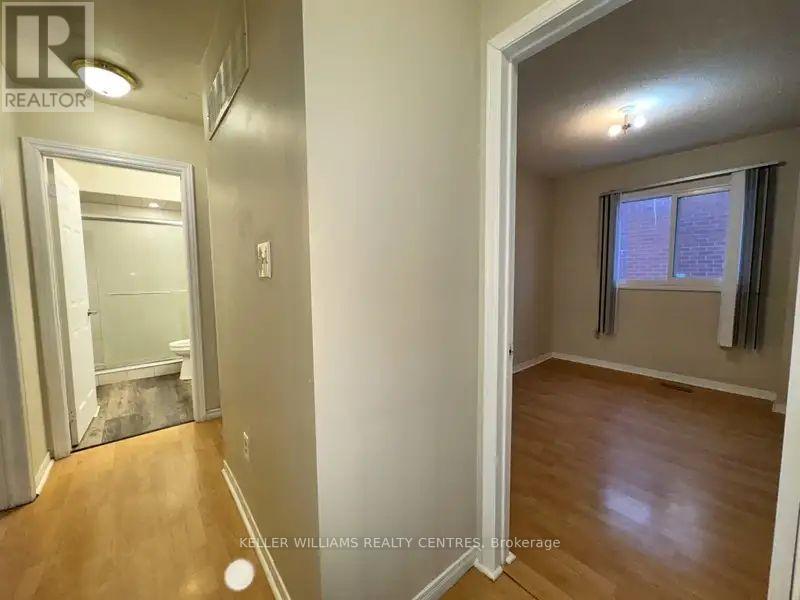 Upper - 51 Mcdougall Drive, Barrie (West Bayfield), Ontario  L4N 7H7 - Photo 15 - S12693892