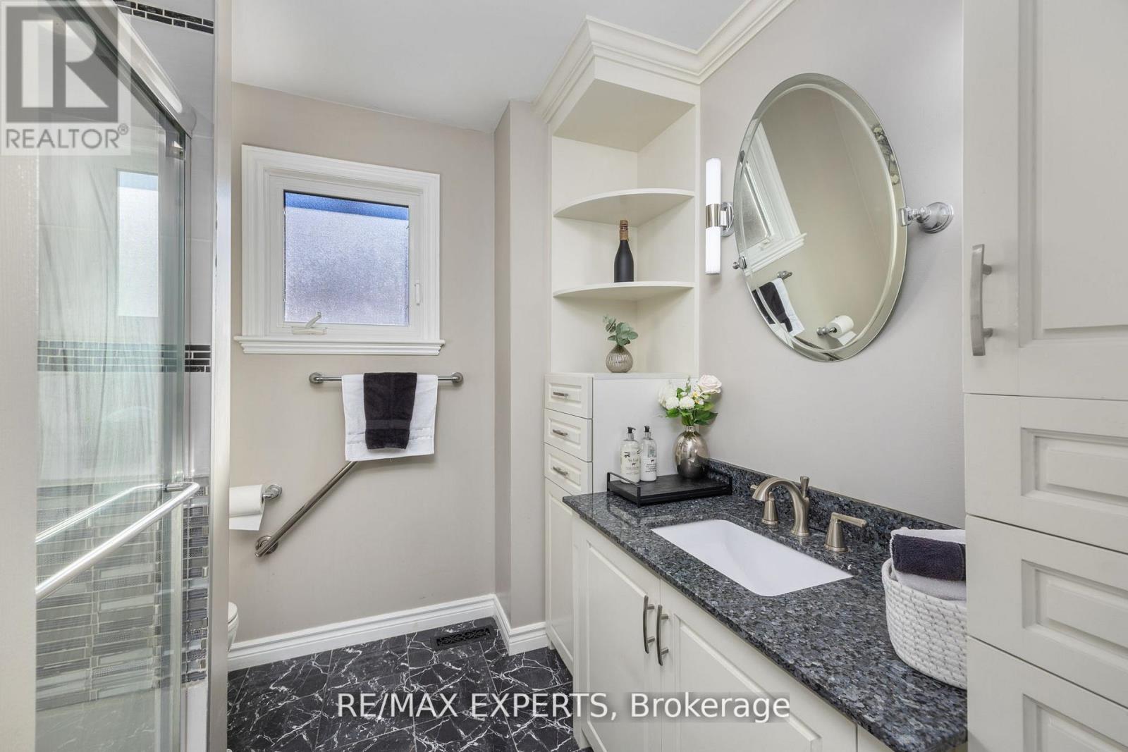 482 Malaga Road, Mississauga, Ontario  L5B 3W2 - Photo 24 - W12672466