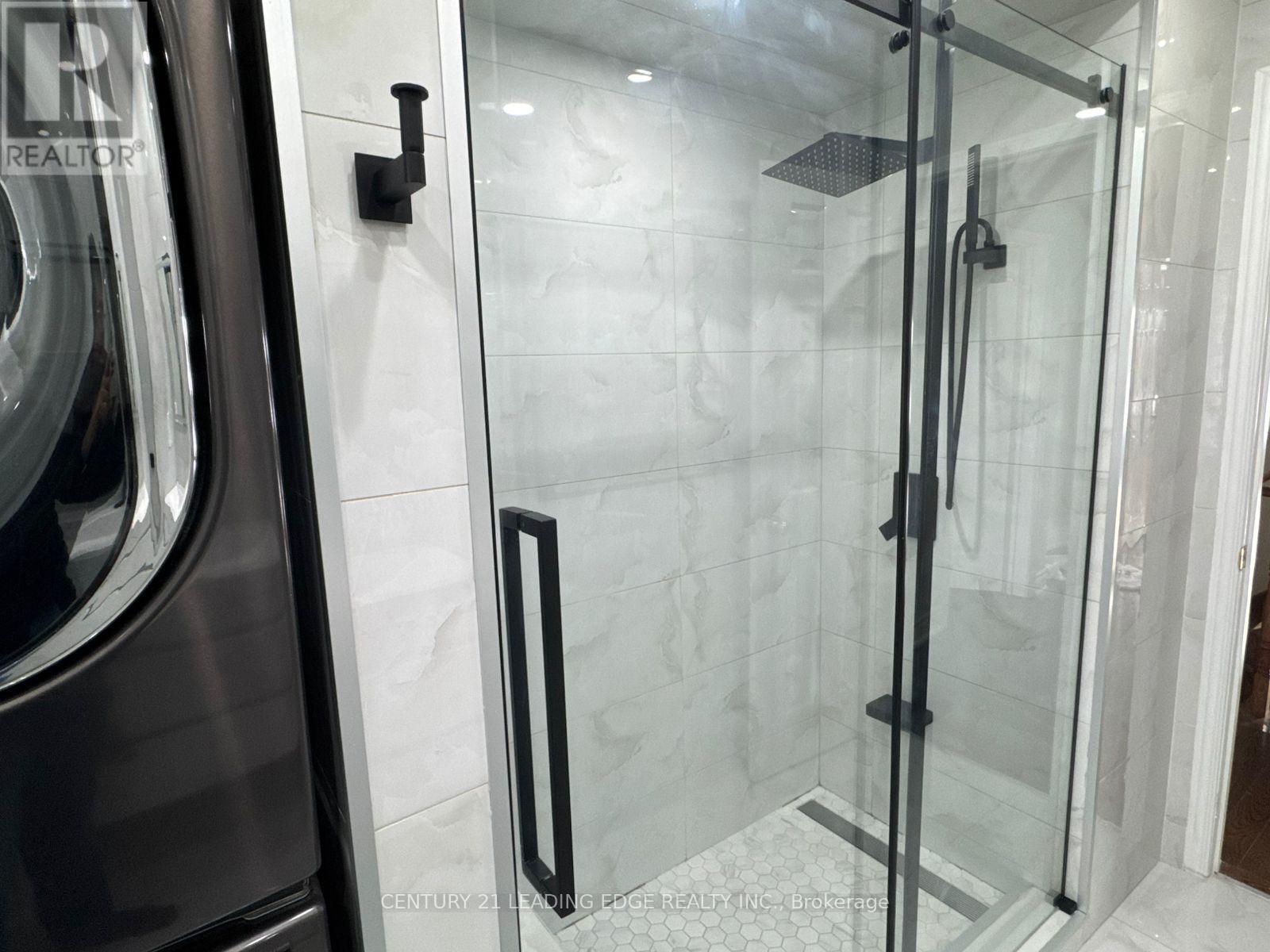 6 Cottontail Road, Brampton, Ontario  L7A 3R4 - Photo 9 - W12693880