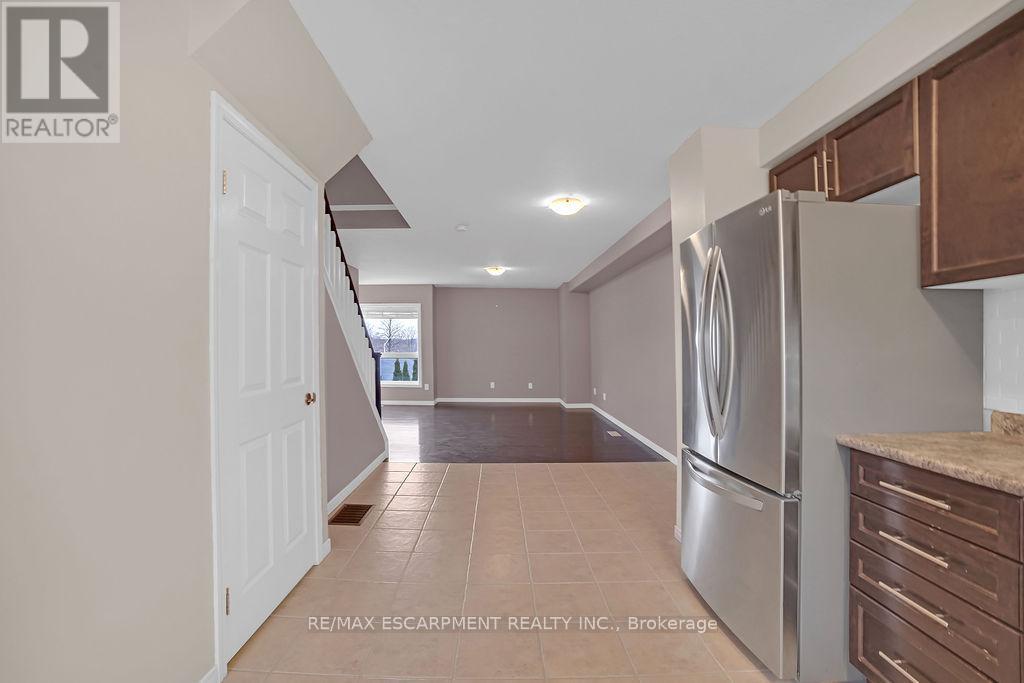 19 - 1328 Upper Sherman Avenue, Hamilton (Rushdale), Ontario  L8W 1C2 - Photo 4 - X12693882