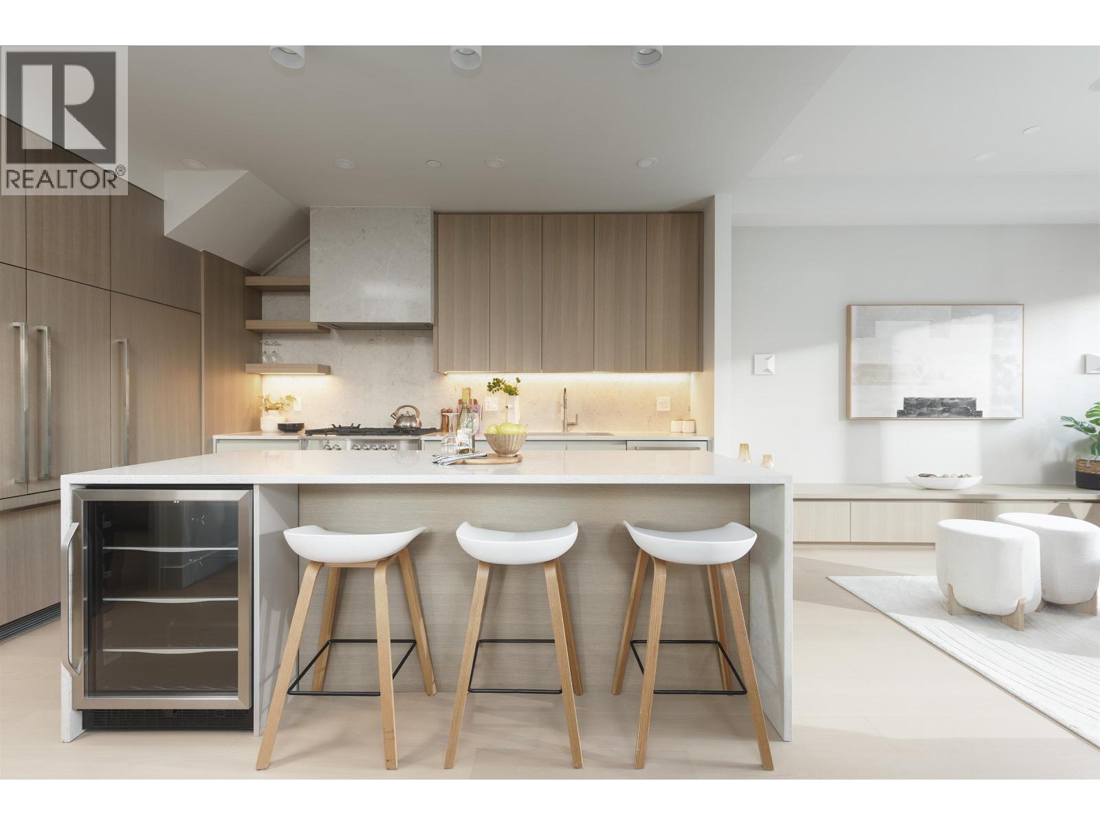 2134 E 10TH AVENUE, Vancouver, British Columbia