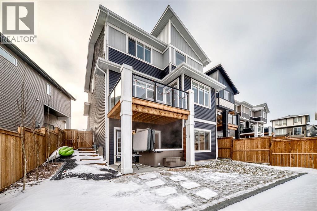 280 Precedence View, Cochrane, Alberta  T4C 3B4 - Photo 3 - A2275368