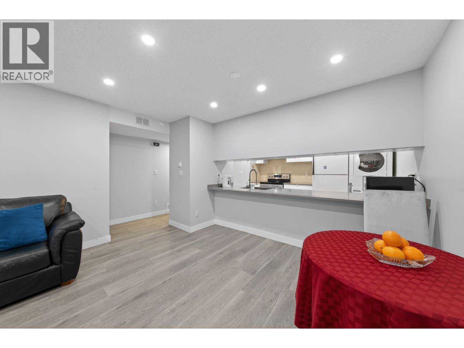 2975 Argo Place, Burnaby, British Columbia  V3J 7G2 - Photo 11 - R3079215