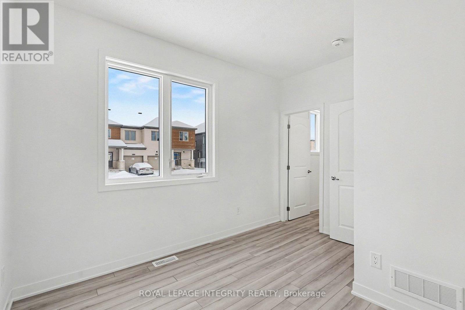 800 Demulcent Lane, Ottawa, Ontario  K2W 0N9 - Photo 23 - X12693902