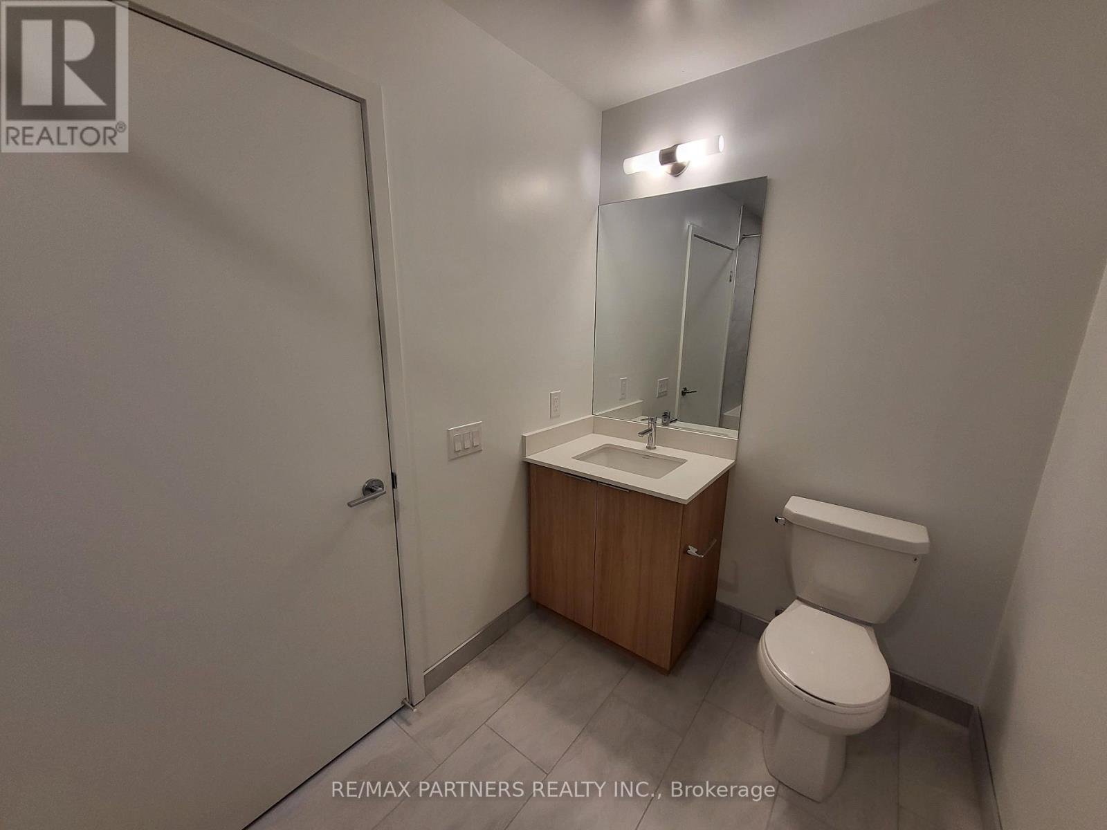 1704 - 395 Square One Drive, Mississauga, Ontario  L5B 0P6 - Photo 22 - W12677448