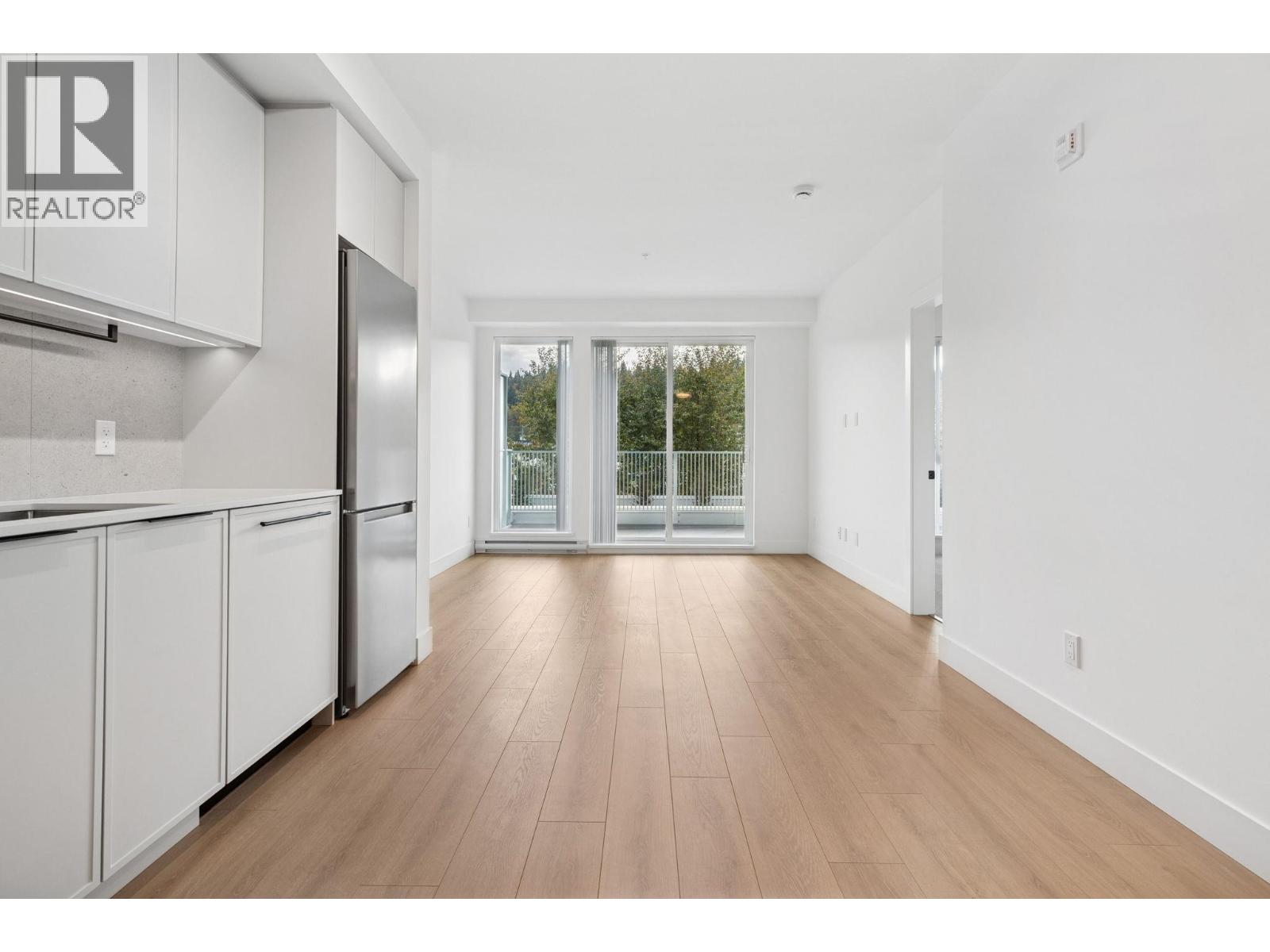 307 3075 Murray Street, Port Moody, British Columbia  V3H 0N9 - Photo 3 - R3079383