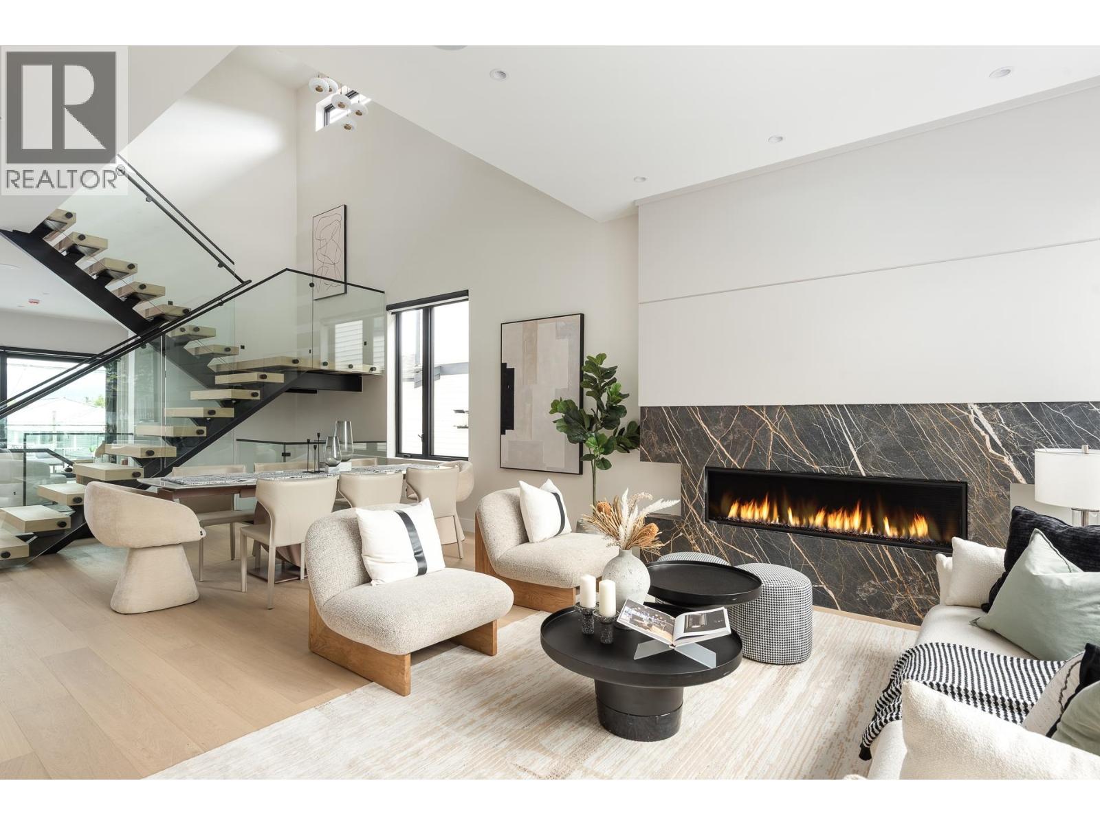 4413 OXFORD STREET, Burnaby, British Columbia