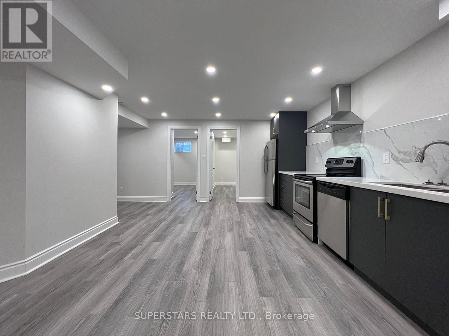 Bsmt - 17 Briarfield Avenue, East Gwillimbury, Ontario L9N 0P5 - Photo 1 - N12693914