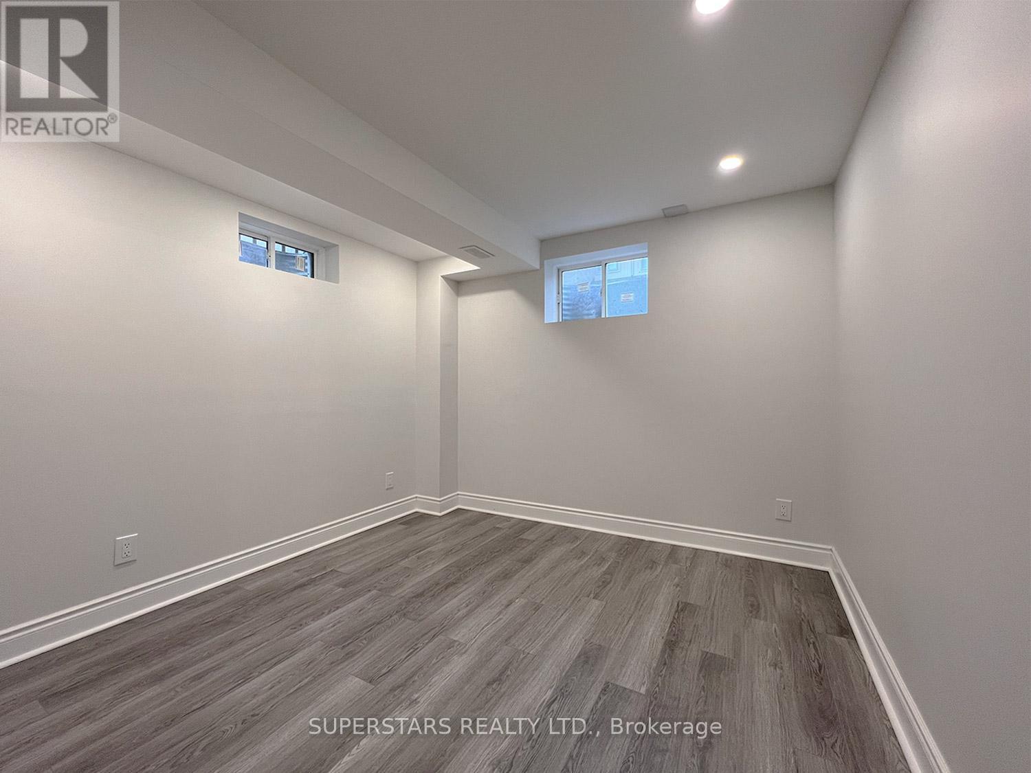 Bsmt - 17 Briarfield Avenue, East Gwillimbury, Ontario L9N 0P5 - Photo 4 - N12693914