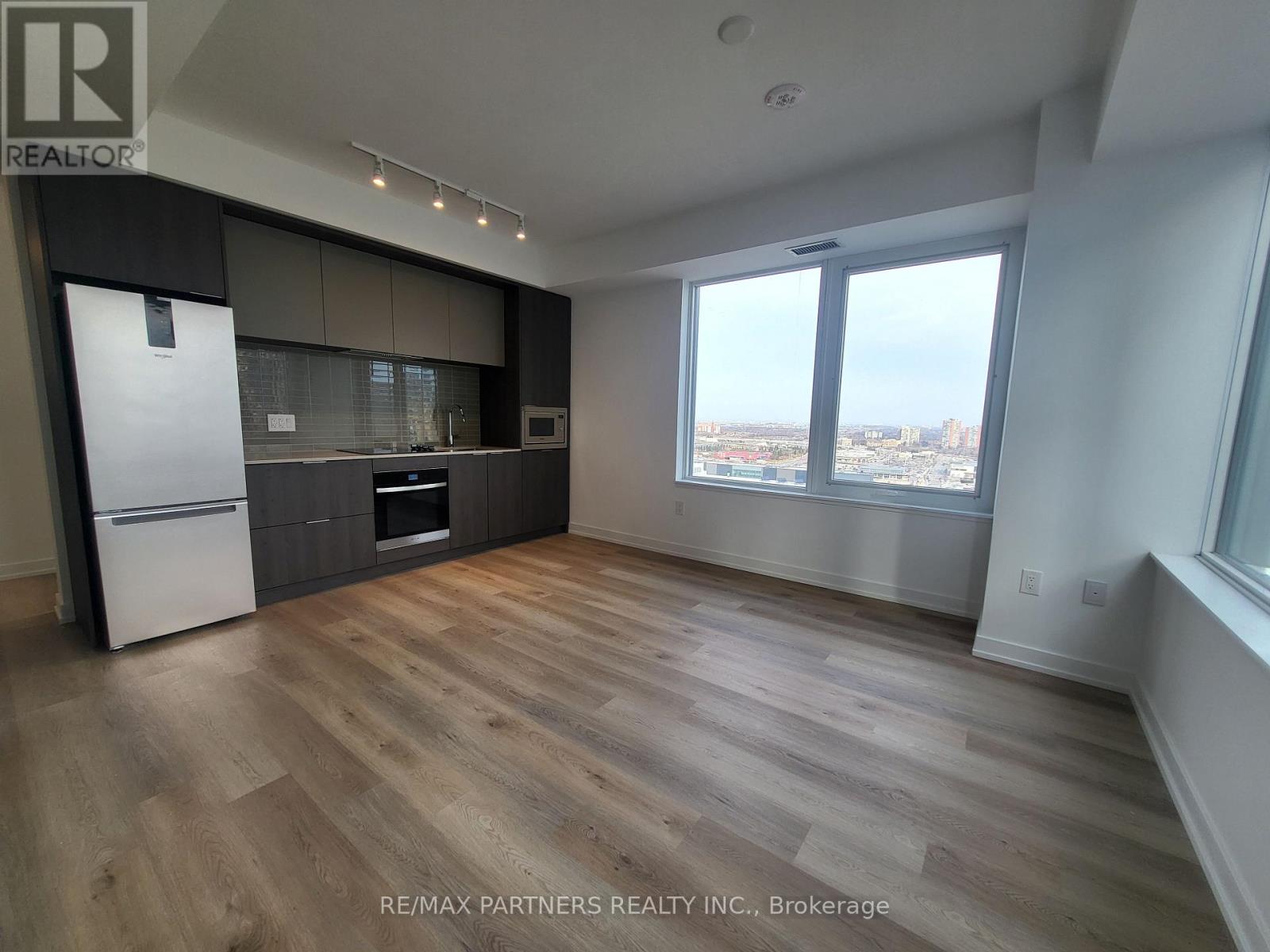 1704 - 395 Square One Drive, Mississauga, Ontario  L5B 0P6 - Photo 12 - W12677448