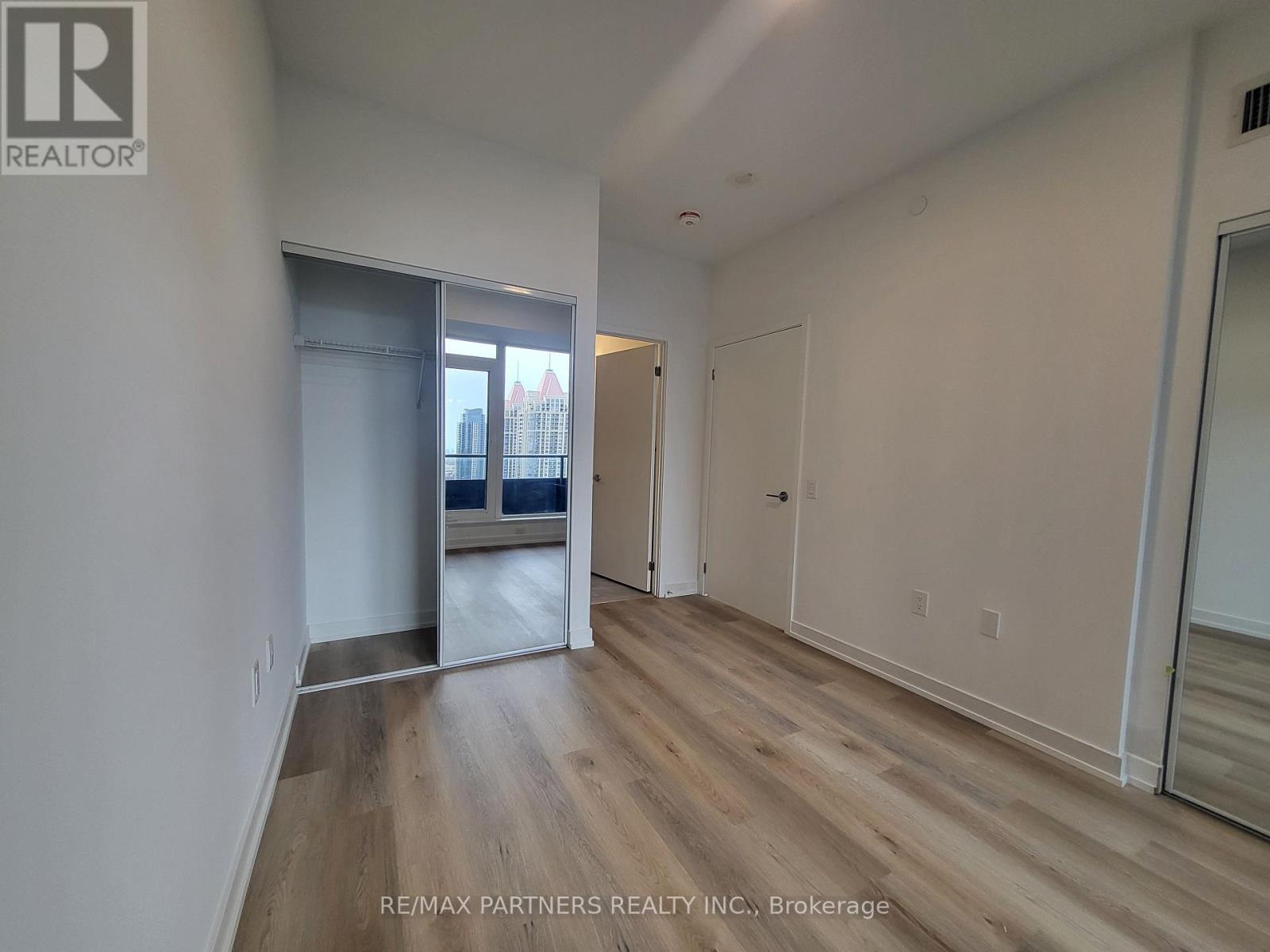 1704 - 395 Square One Drive, Mississauga, Ontario  L5B 0P6 - Photo 17 - W12677448