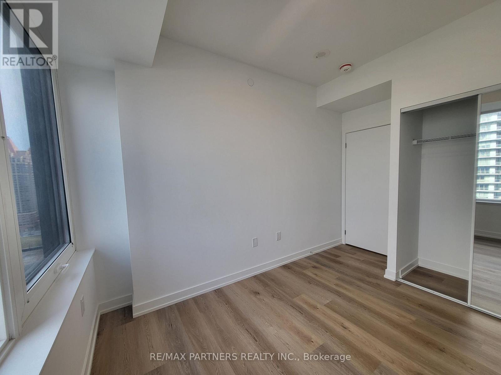 1704 - 395 Square One Drive, Mississauga, Ontario  L5B 0P6 - Photo 20 - W12677448