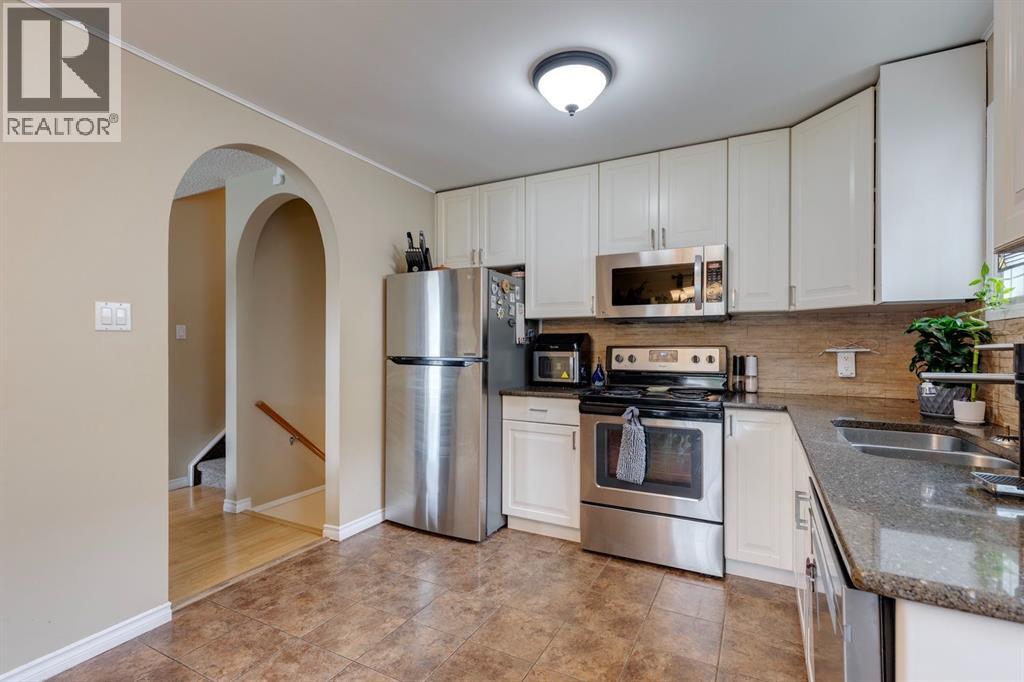 87 Falton Close Ne, Calgary, Alberta  T3J 1X2 - Photo 9 - A2251298