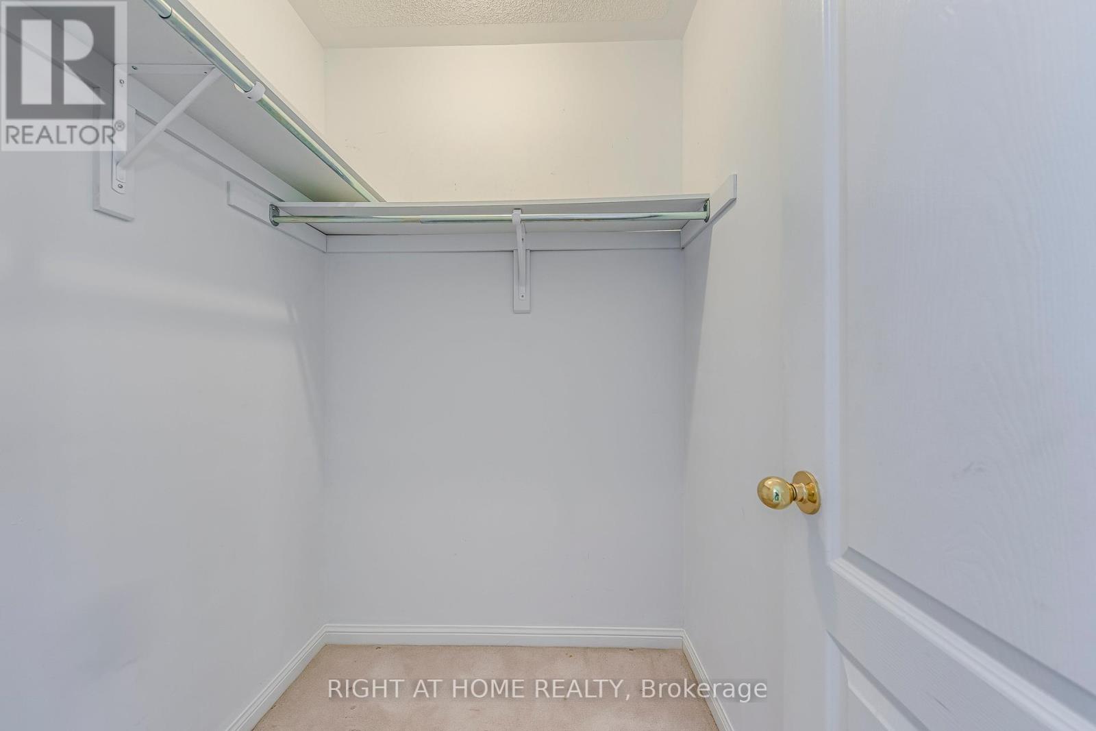 1348 Weir Chase, Mississauga, Ontario  L5V 2W9 - Photo 21 - W12693908