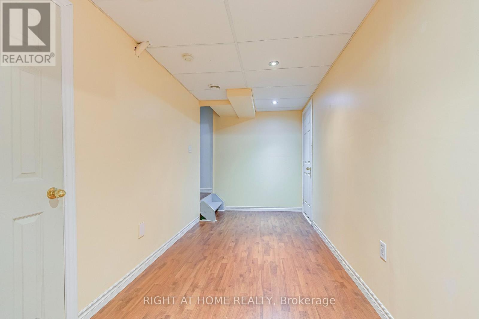 1348 Weir Chase, Mississauga, Ontario  L5V 2W9 - Photo 29 - W12693908