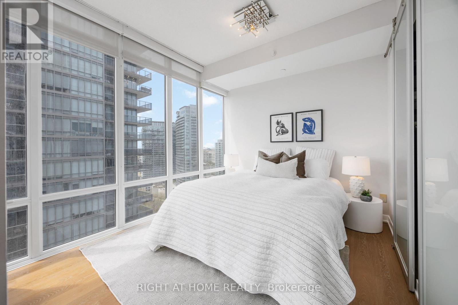 2205 - 90 Park Lawn Road, Toronto (Mimico), Ontario  M8Y 0B6 - Photo 16 - W12693912