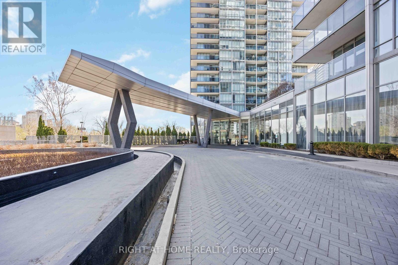 2205 - 90 Park Lawn Road, Toronto (Mimico), Ontario  M8Y 0B6 - Photo 3 - W12693912