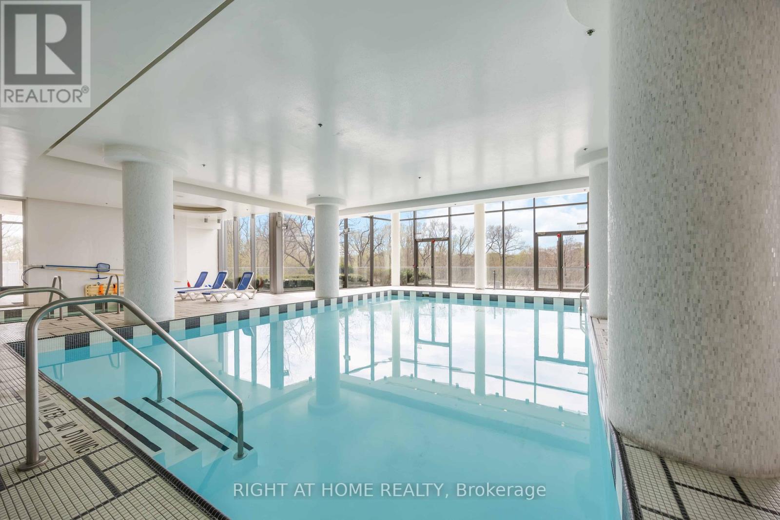 2205 - 90 Park Lawn Road, Toronto (Mimico), Ontario  M8Y 0B6 - Photo 31 - W12693912