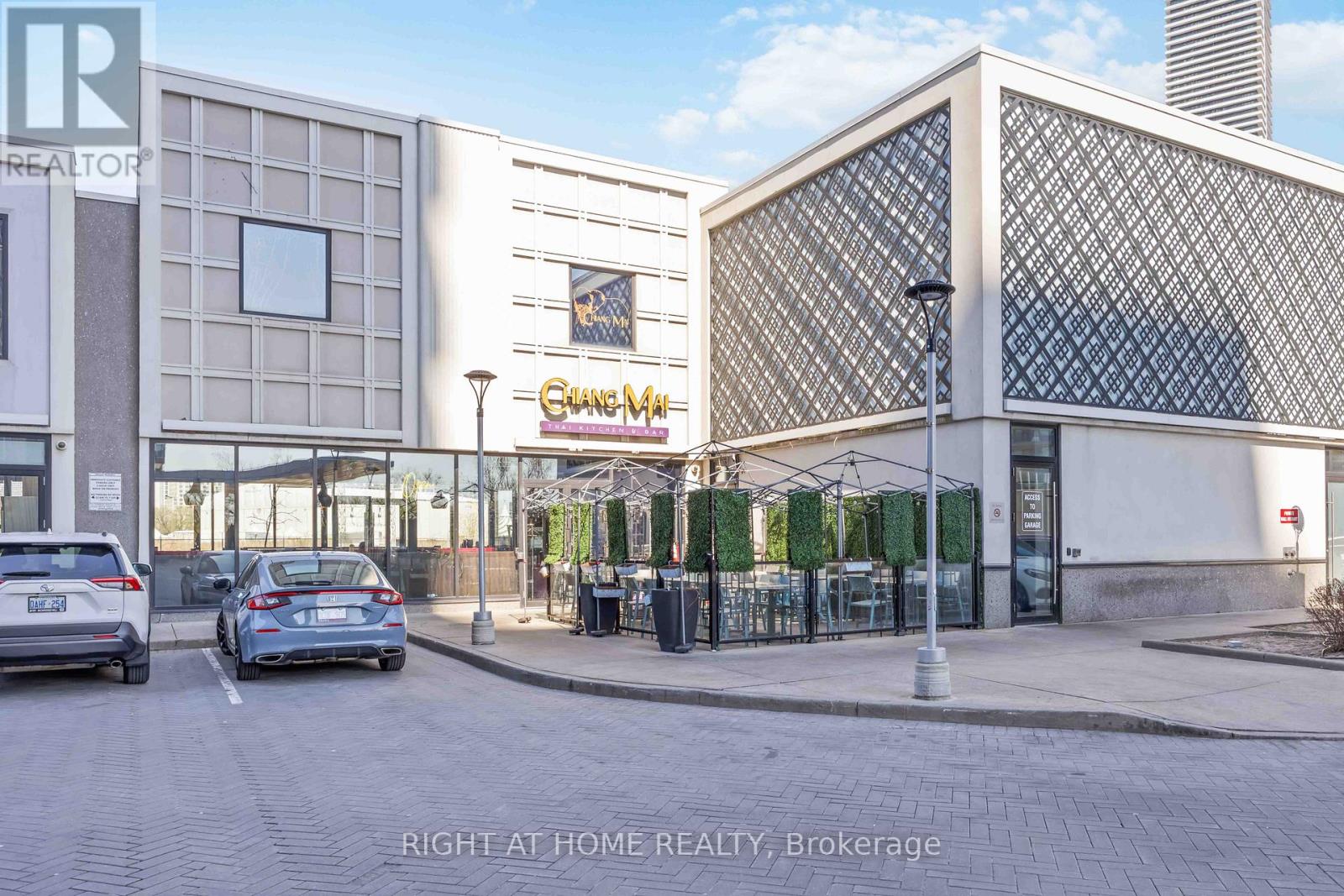 2205 - 90 Park Lawn Road, Toronto (Mimico), Ontario  M8Y 0B6 - Photo 43 - W12693912