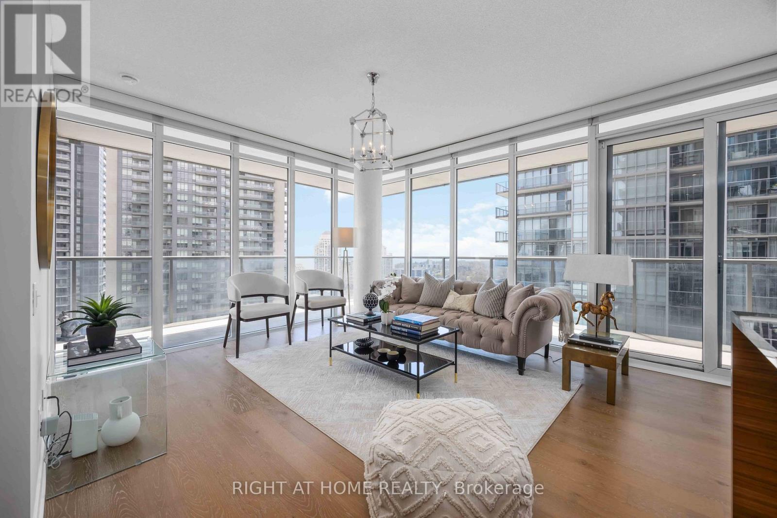 2205 - 90 Park Lawn Road, Toronto (Mimico), Ontario  M8Y 0B6 - Photo 6 - W12693912