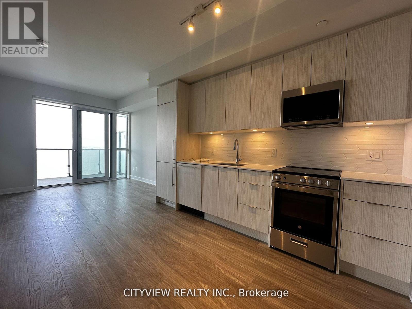 1809 - 430 Square One Drive, Mississauga, Ontario  L5B 0L6 - Photo 2 - W12693918