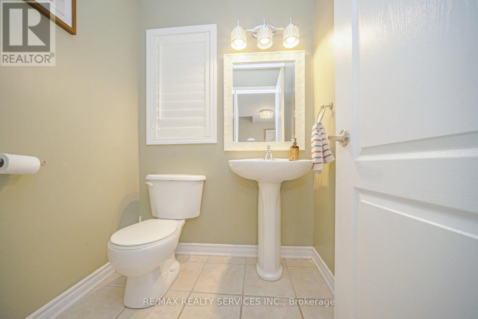 472 Tonelli Lane, Milton (Ha Harrison), Ontario  L9T 0N5 - Photo 9 - W12693920