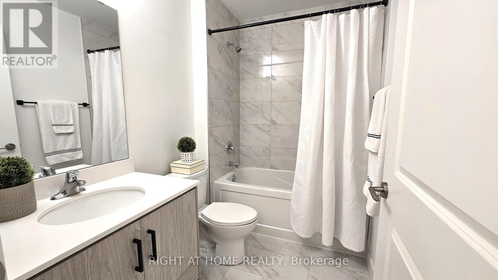 603 - 461 Green Road, Hamilton (Lakeshore), Ontario  L8E 0L5 - Photo 17 - X12693900