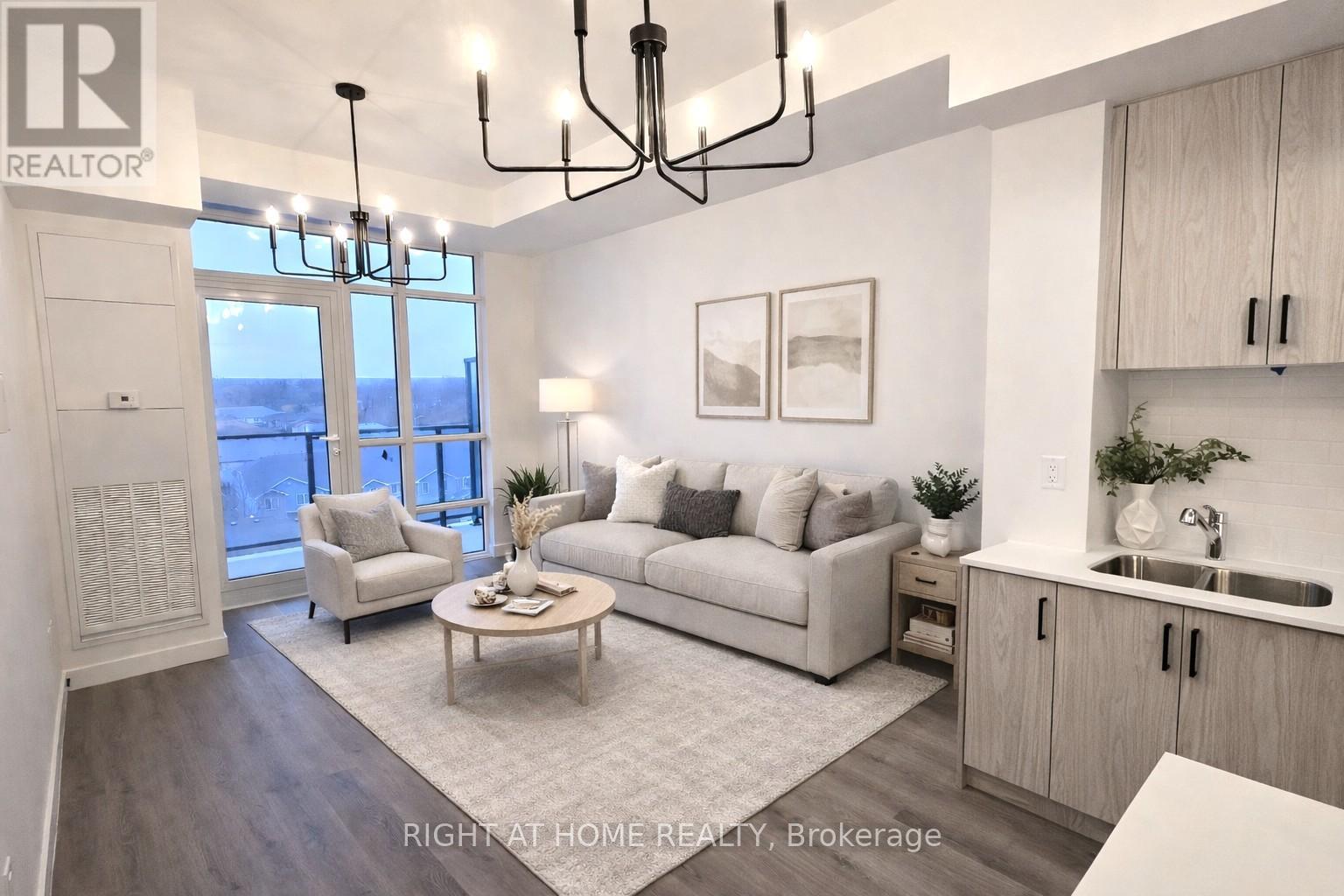 603 - 461 Green Road, Hamilton (Lakeshore), Ontario  L8E 0L5 - Photo 2 - X12693900