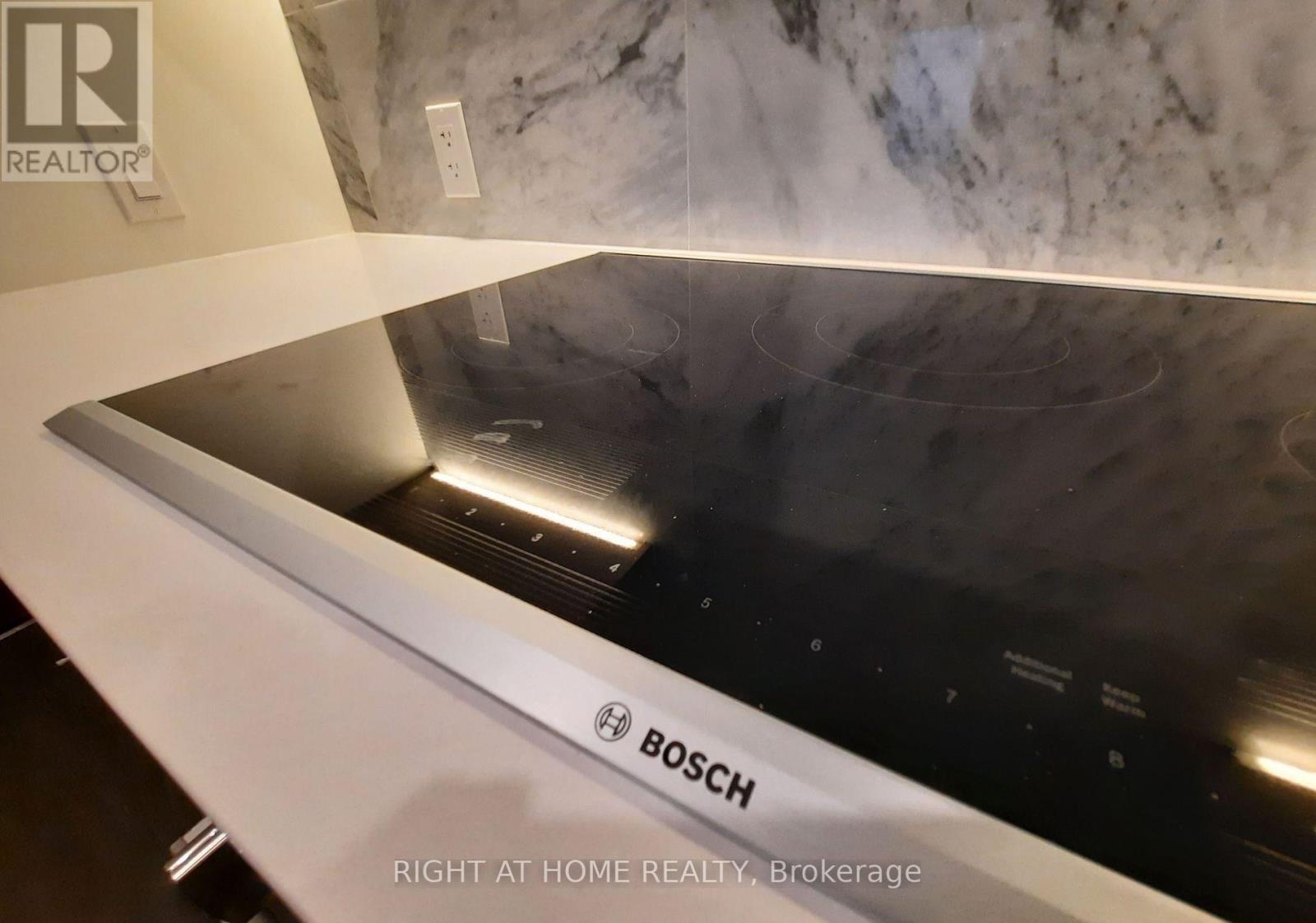 4110 - 17 Bathurst Street E, Toronto, Ontario  M6A 2E1 - Photo 12 - C12693940