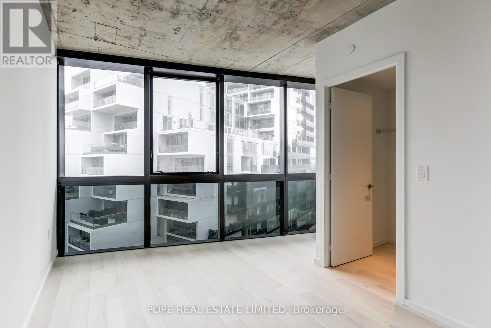 811 - 21 Lawren Harris Square, Toronto, Ontario  M5A 1H7 - Photo 10 - C12693944