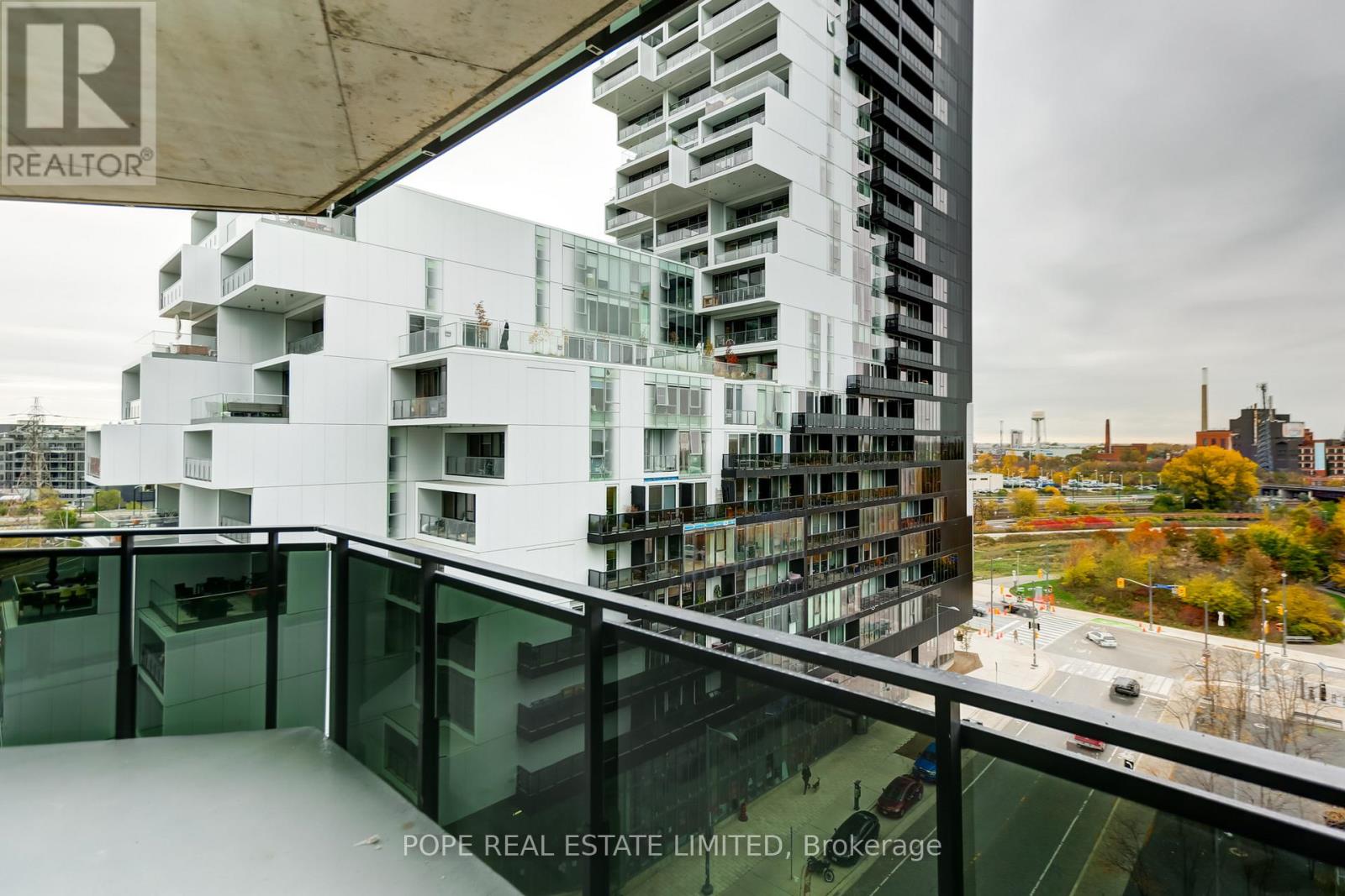 811 - 21 Lawren Harris Square, Toronto, Ontario  M5A 1H7 - Photo 12 - C12693944