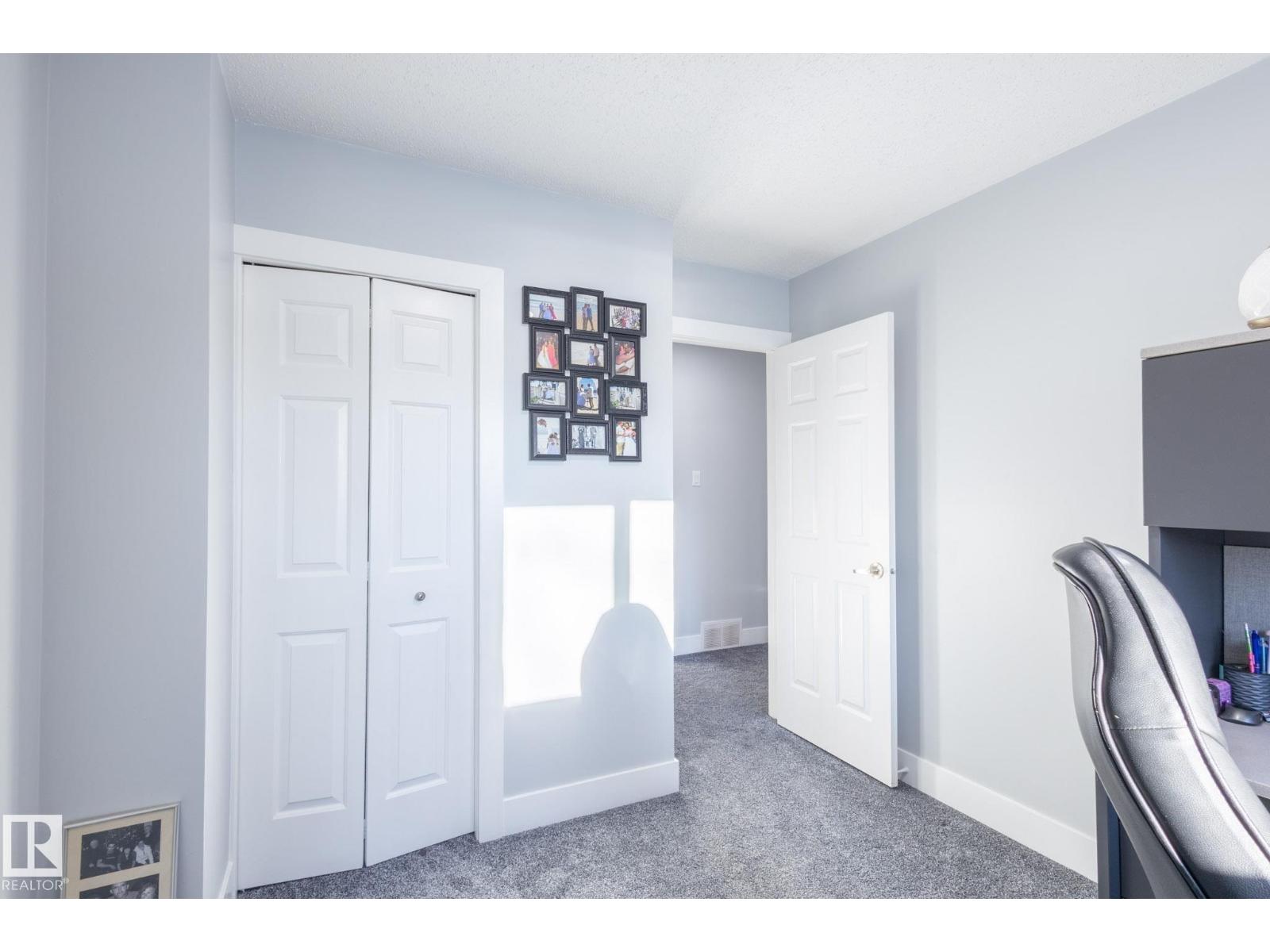 8515 24 Av Nw, Edmonton, Alberta  T6K 2W3 - Photo 11 - E4469945