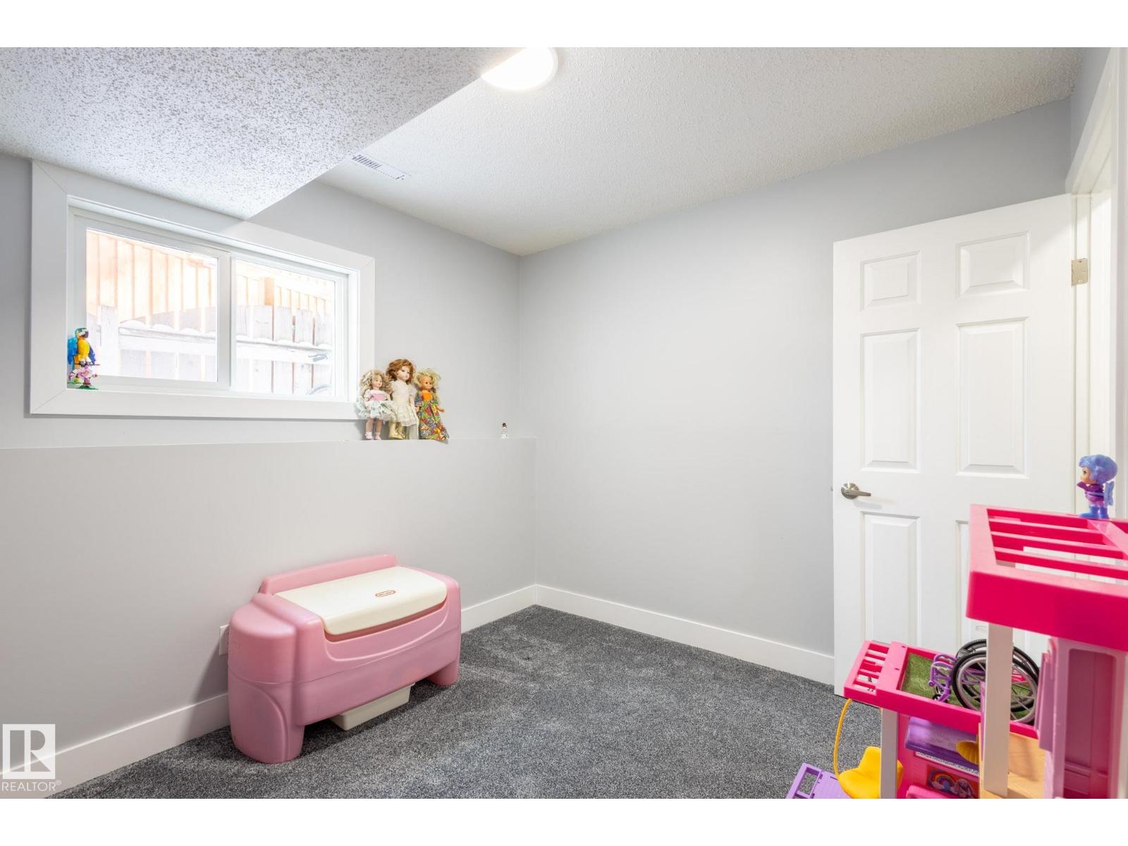 8515 24 Av Nw, Edmonton, Alberta  T6K 2W3 - Photo 21 - E4469945