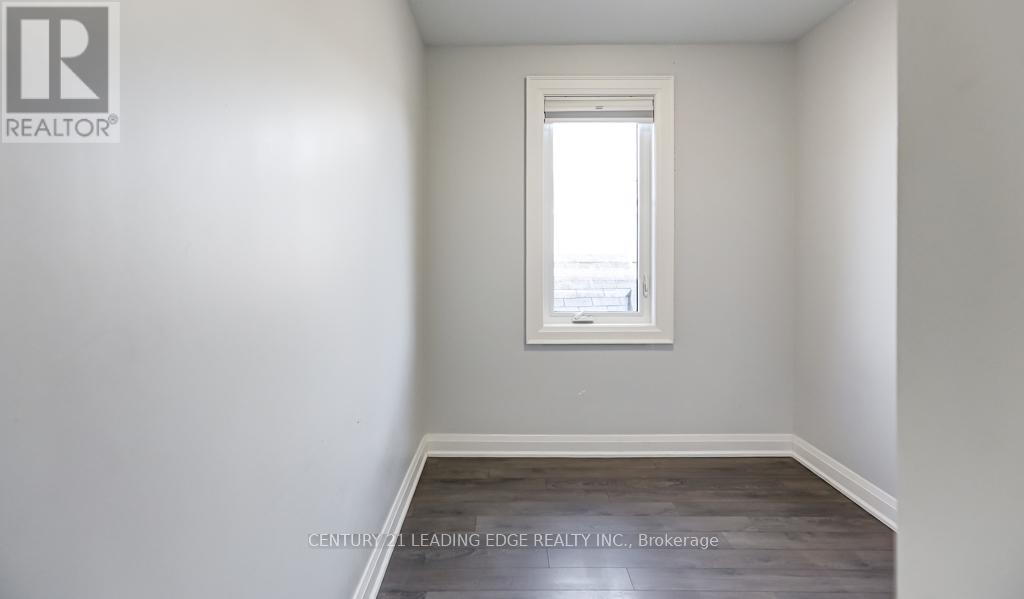 3rd Floor - 269 Leslie Street, Toronto, Ontario  M4M 3C8 - Photo 14 - E12693934