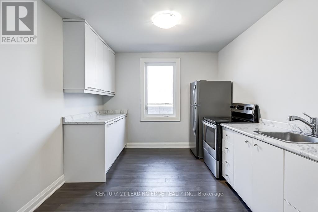 3rd Floor - 269 Leslie Street, Toronto, Ontario  M4M 3C8 - Photo 8 - E12693934