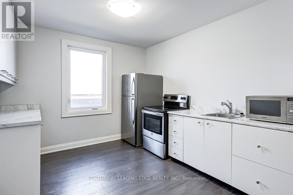 3rd Floor - 269 Leslie Street, Toronto, Ontario  M4M 3C8 - Photo 9 - E12693934