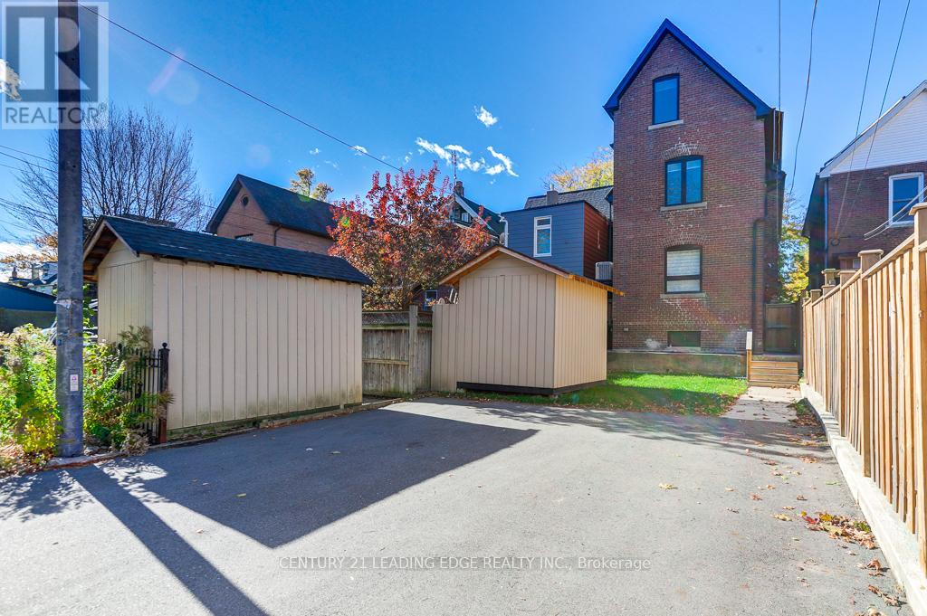 2nd Floor - 269 Leslie Street, Toronto, Ontario  M4M 3C8 - Photo 21 - E12693942
